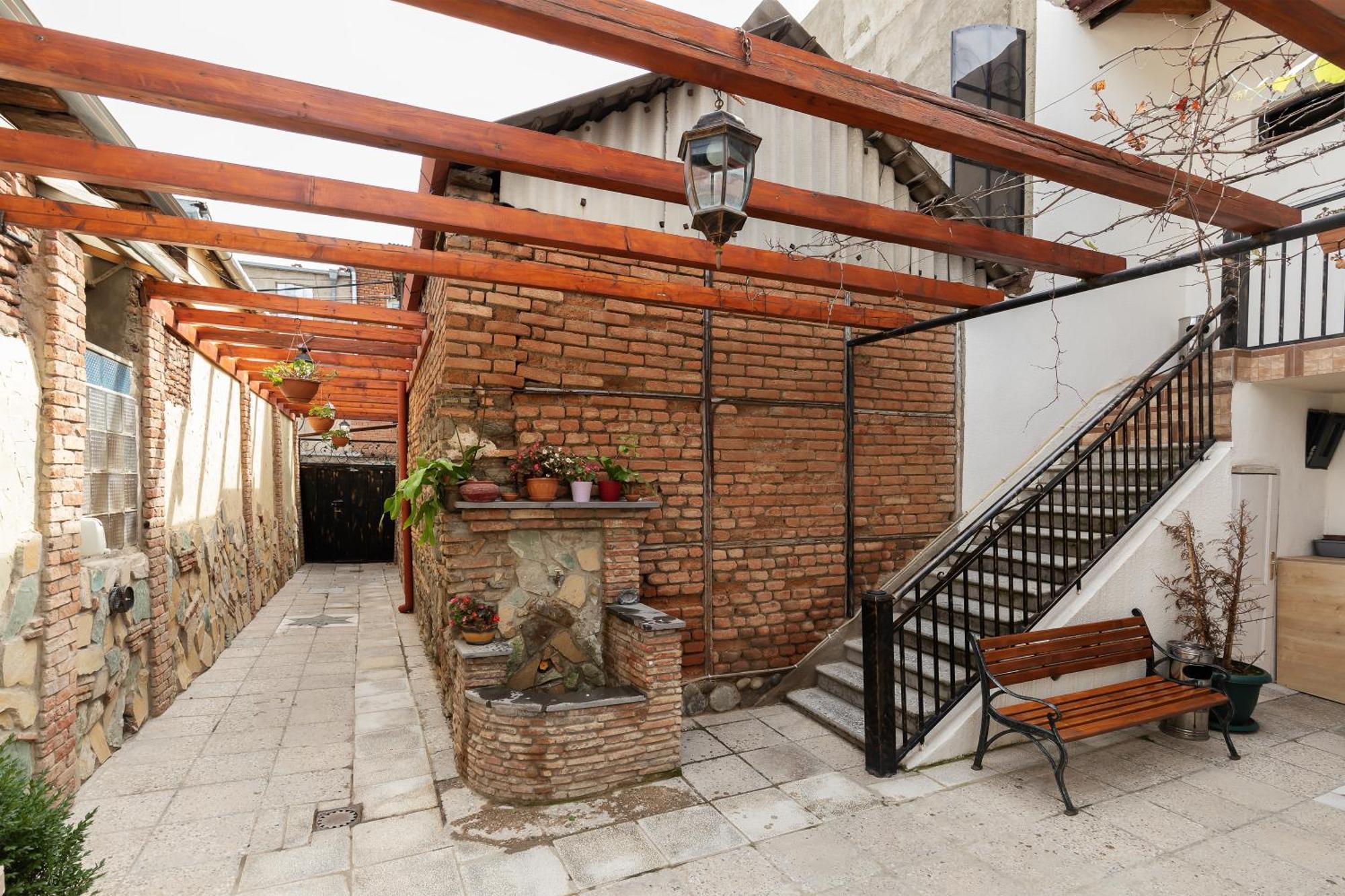 Honeymoon Apartments In Old Tbilisi ภายนอก รูปภาพ