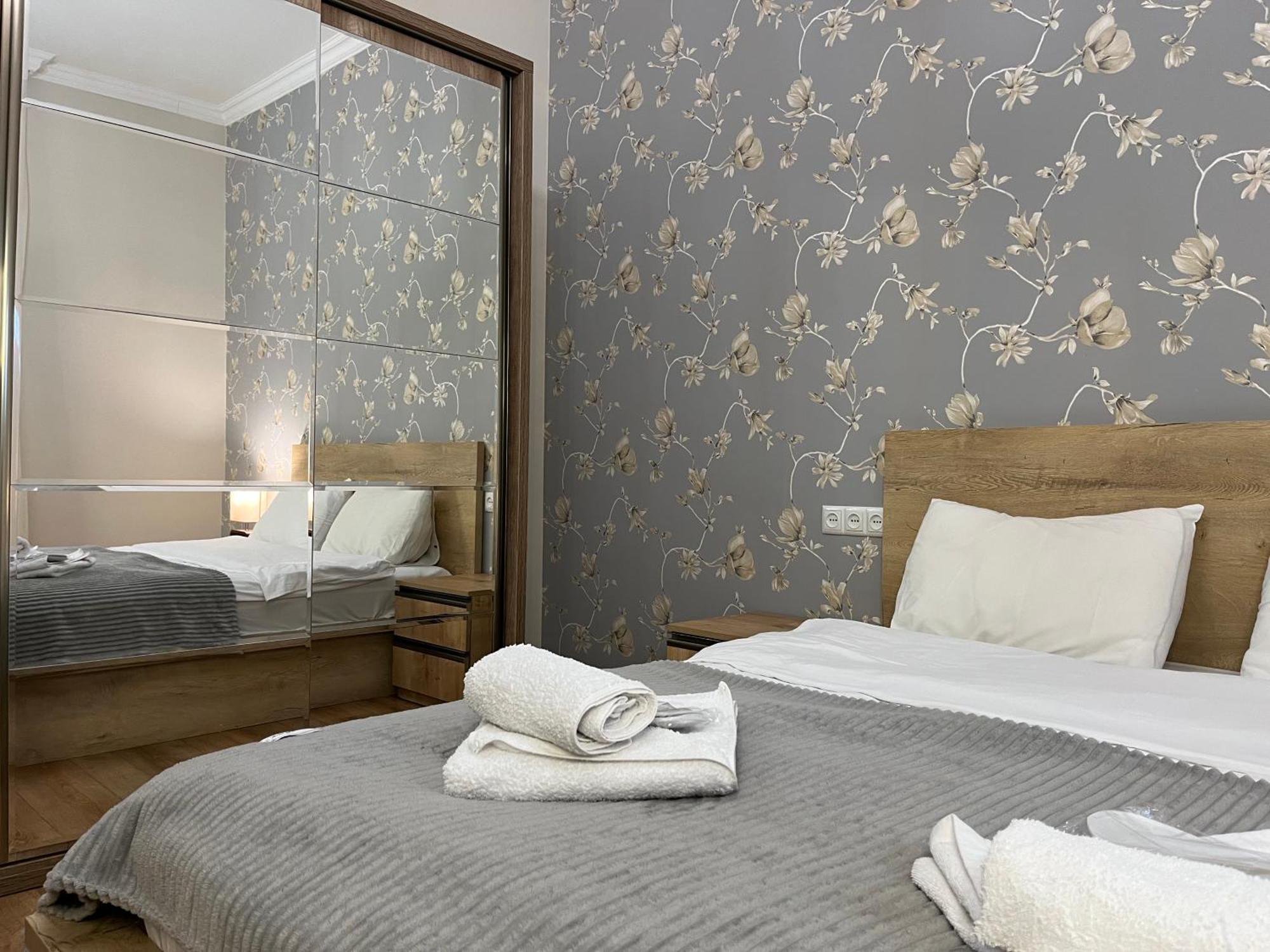 Honeymoon Apartments In Old Tbilisi ภายนอก รูปภาพ